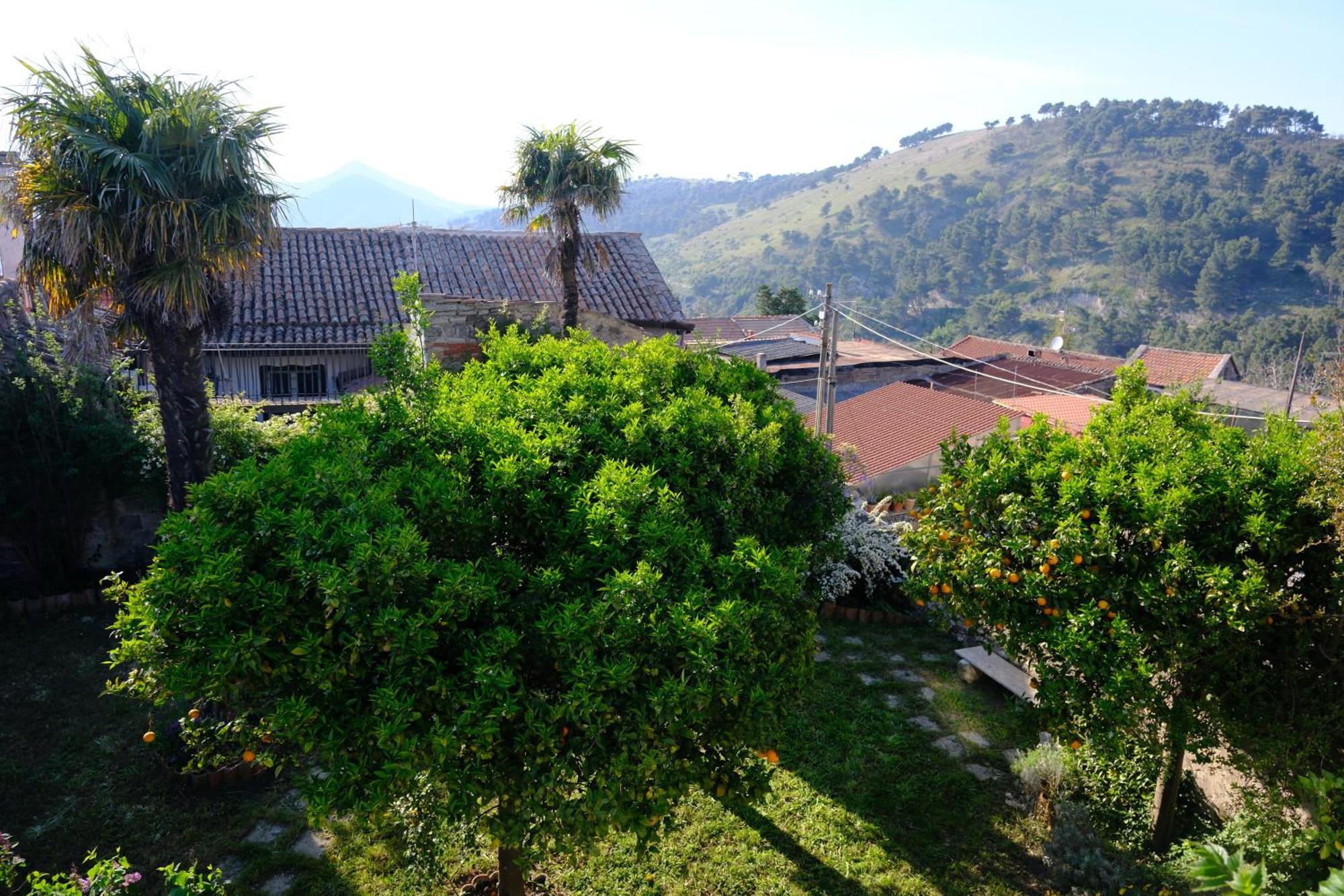 Conte Spencer Bed & Breakfast Caserta Vecchia Bagian luar foto
