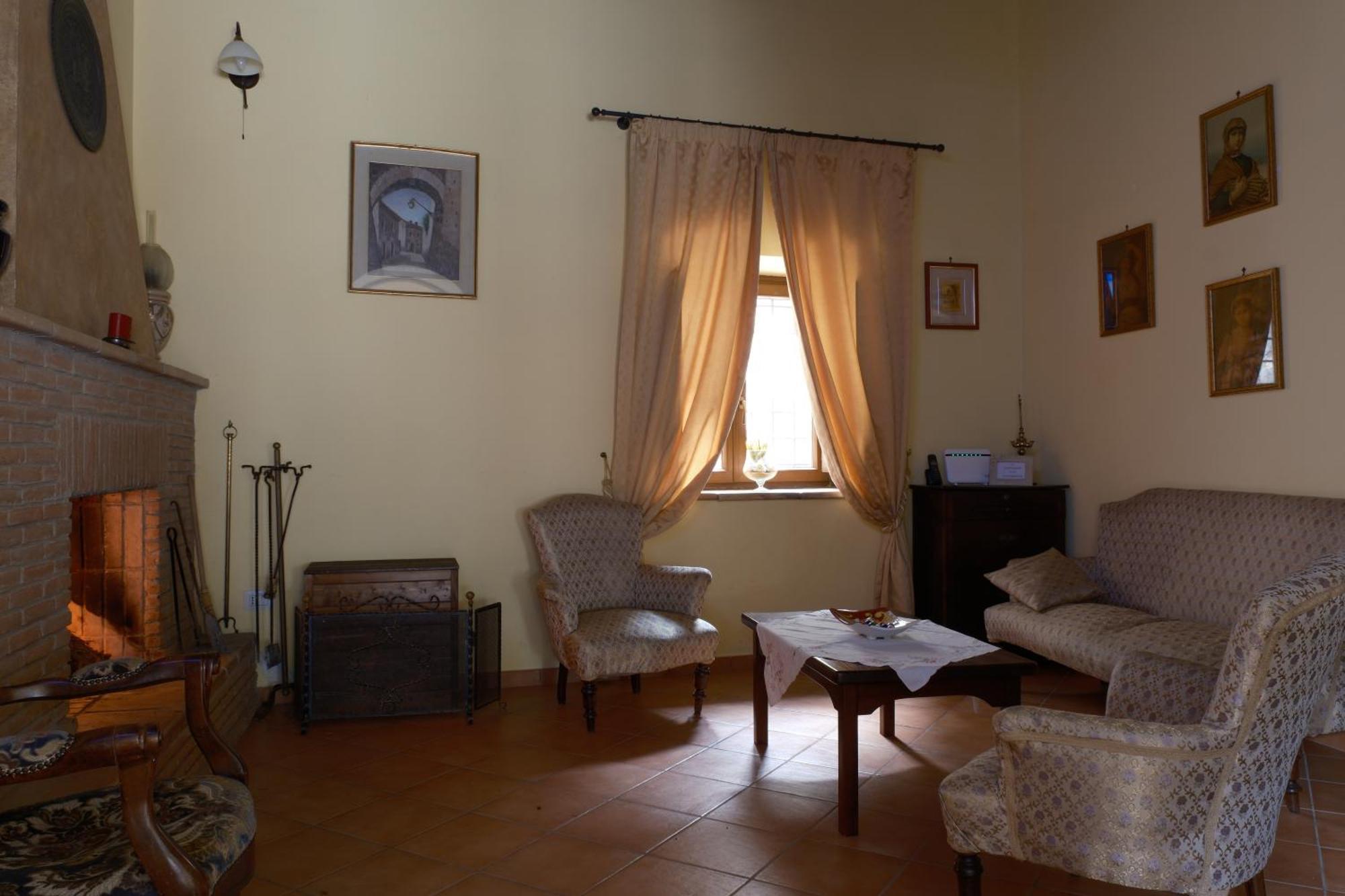 Conte Spencer Bed & Breakfast Caserta Vecchia Bagian luar foto