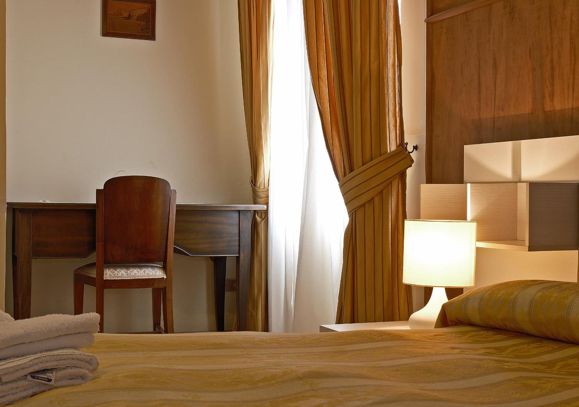 Conte Spencer Bed & Breakfast Caserta Vecchia Bagian luar foto