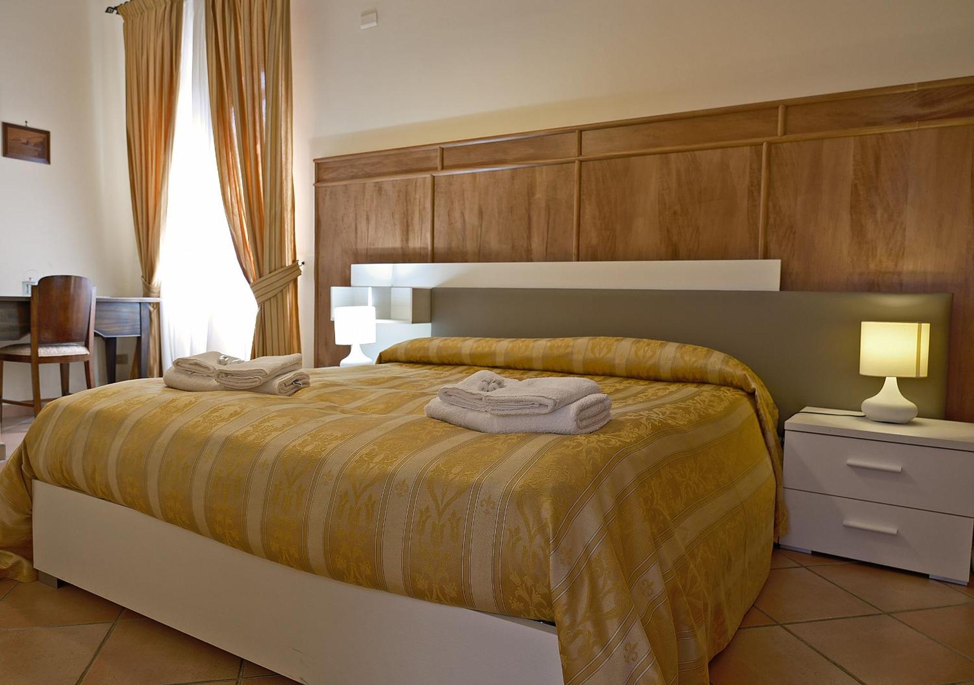 Conte Spencer Bed & Breakfast Caserta Vecchia Bagian luar foto