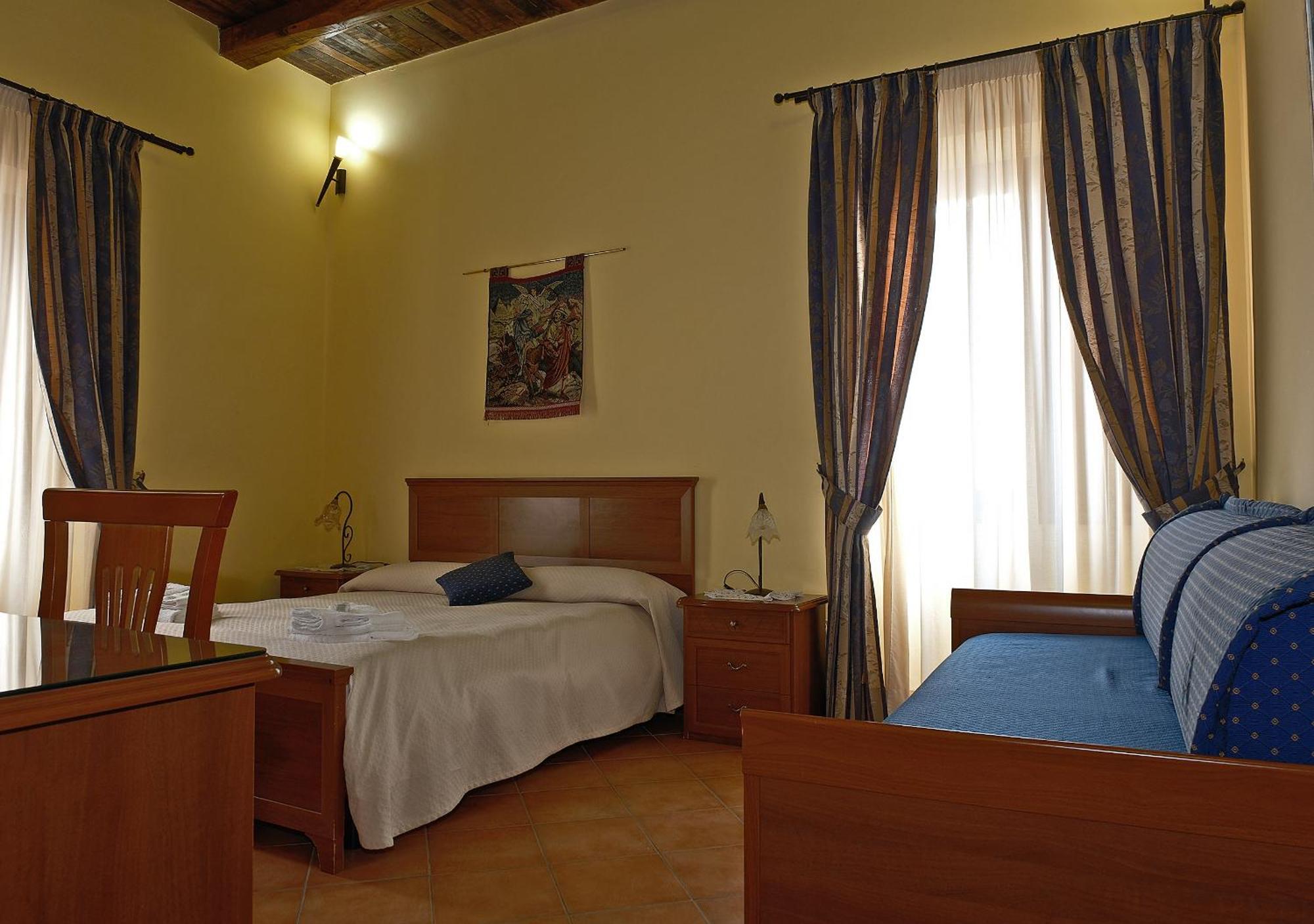 Conte Spencer Bed & Breakfast Caserta Vecchia Bagian luar foto